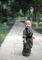 西禅寺の可愛い「小坊主」が人気