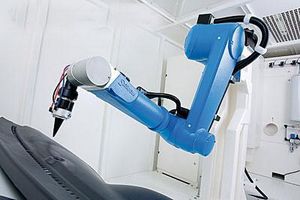 中国、産業用ロボット最大の買い手に　日本が主な輸入元　