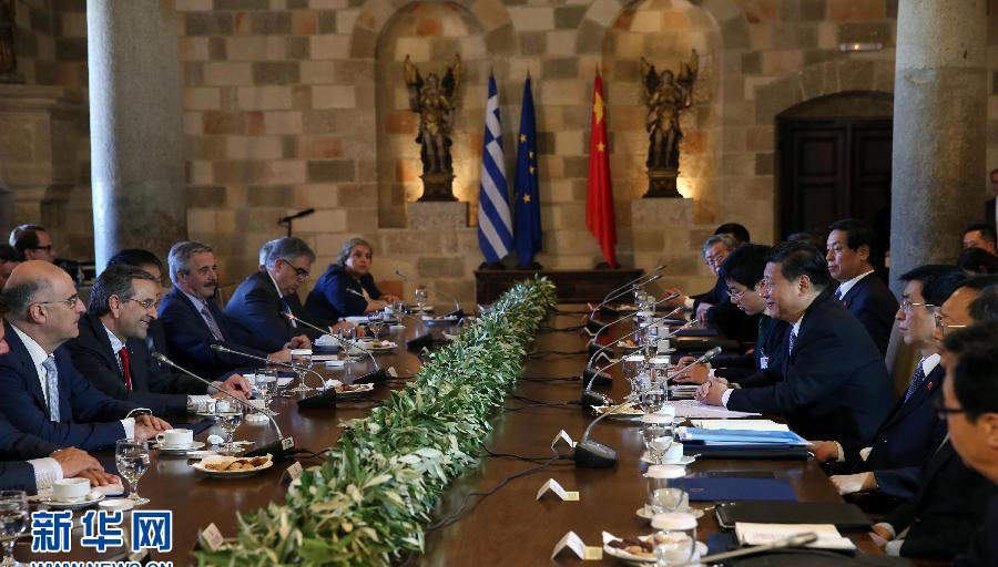 習近平主席「ギリシャと連携して国際関係の民主化を促進」