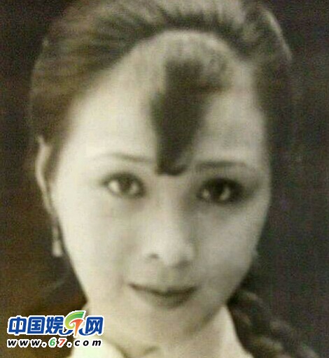 刘亦菲の母方の祖母や叔母の写真が公开