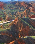 大自然の油彩画　張掖丹霞地形