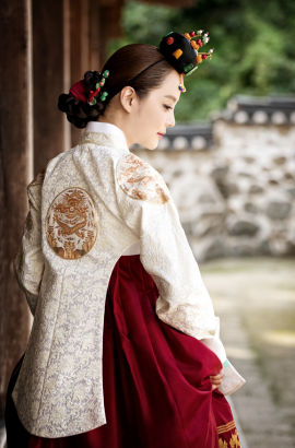 高梓淇とチェリムの韓国風のウェディングドレス写真が公開 4 人民網日本語版 人民日報