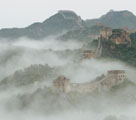 万里の長城、雷雨が去った後に美しい雲海が出現　河北省