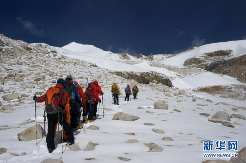 中国チベット、35年間に海外登山隊1万人超が訪問