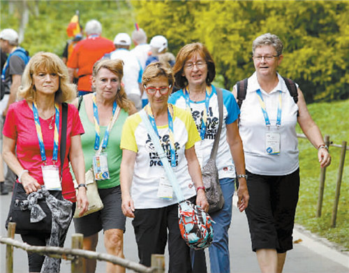 成都で国際市民五輪開催　74歳の日本人女性が成都を完歩