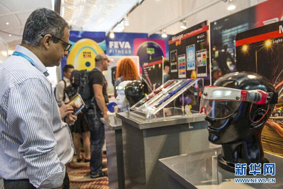 香港エレクトロニクス・フェア、ロボットなどの新技術が登場
