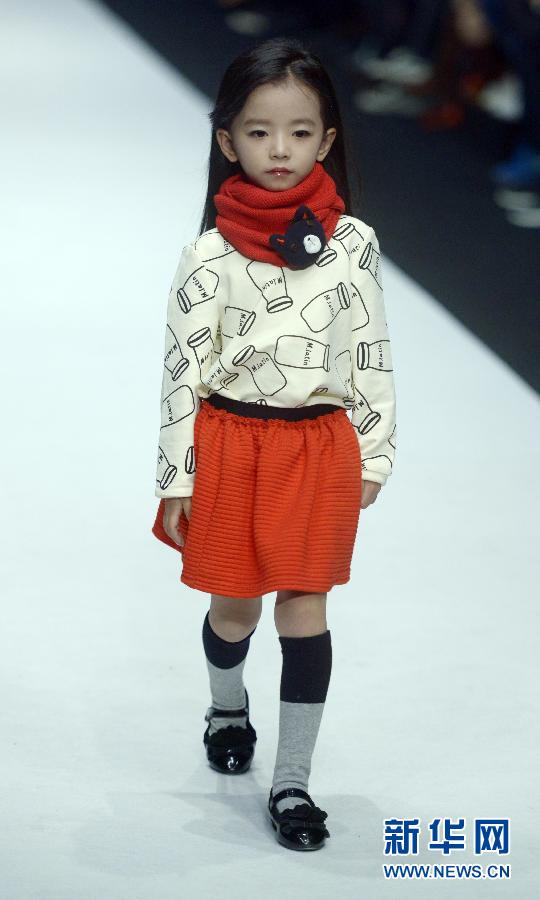 可愛すぎる子供モデルたちがファッションウィークに登場 北京 人民網日本語版 人民日報