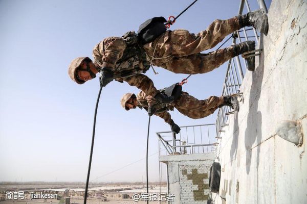新疆軍区特戦旅団の訓練基地が公開