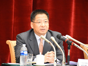 在日本中国大使館、11月の定例記者会談を開催