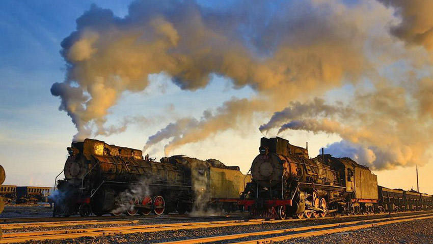 中国最後の蒸気機関車が惜しまれつつ引退へ　新疆