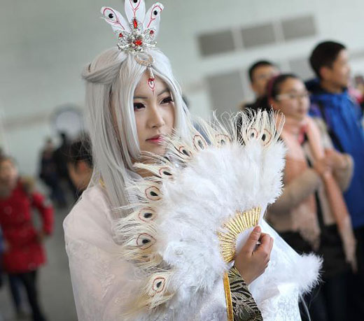 コスプレ愛好家が南京のアニメショーに集結、多彩な衣装を披露