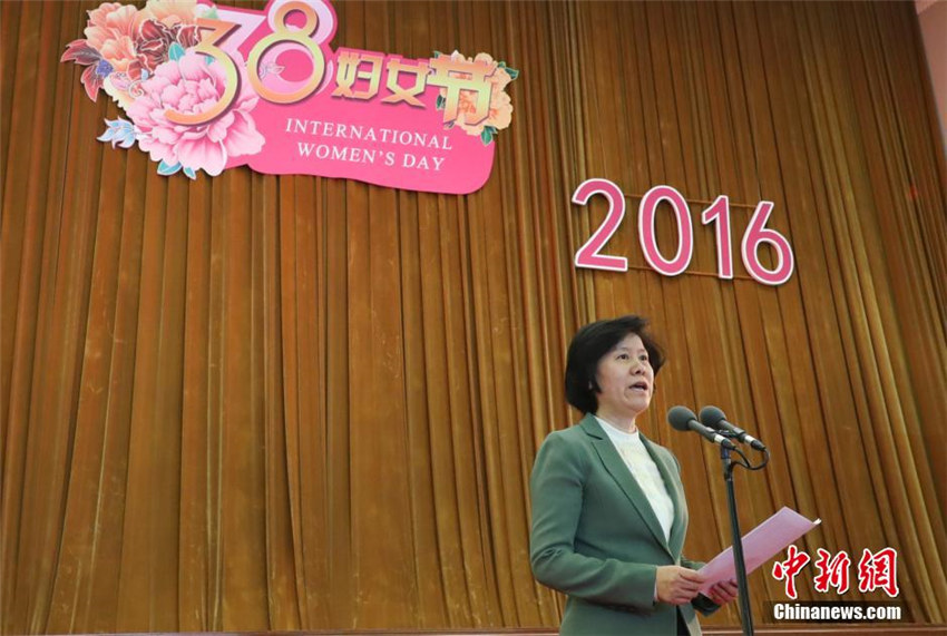 全国人民代表大会（全人代）常務委員会副委員長であり中華全国婦女聯合会会長の沈躍躍氏がレセプションの席で各国の女性たちに向けて祝いの言葉を送った。