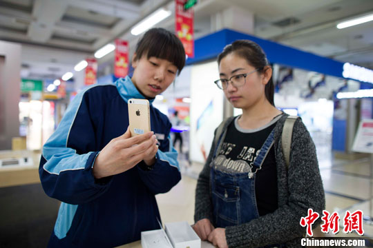 iPhoneSEが中国で発売　初週予約台数が340万を突破