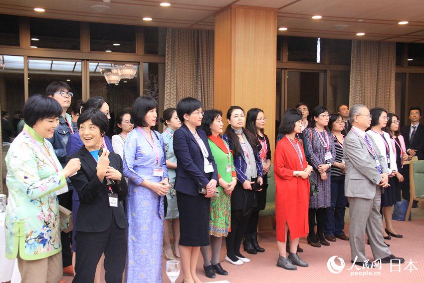 日本を訪問した中国人女性科学者たち