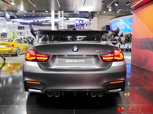 BMWがM4GTSを国内初発表　世界限定700台