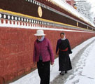 夏の雪に見舞われたチベット族自治州　甘粛省
