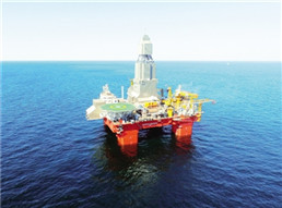 北極海用深海半潜水型海洋掘削装置、中国が建造に成功
