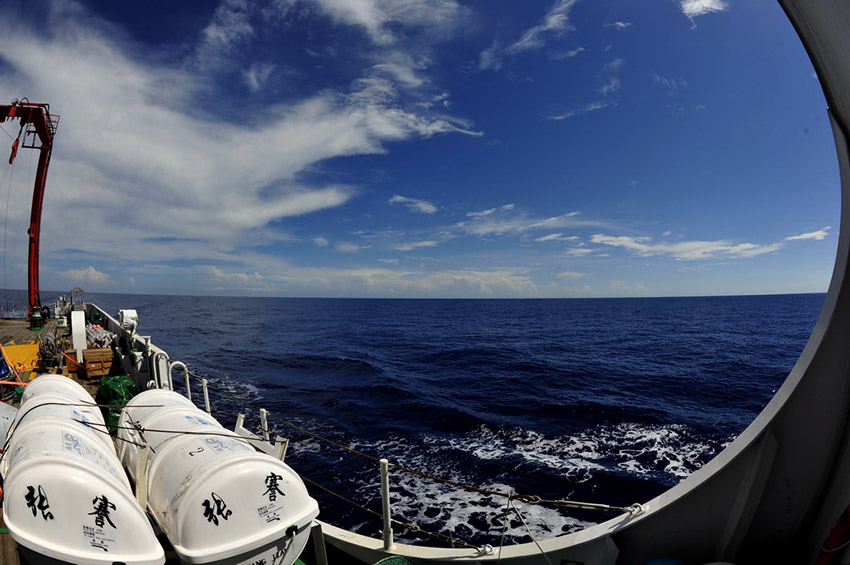 科学調査母船「張謇号」、北西太平洋に進入