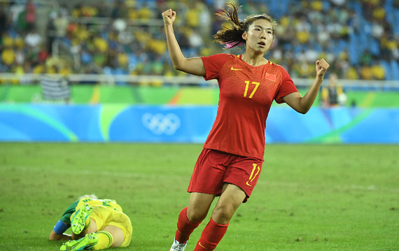 中国女子サッカーのスーパーゴール、ブラジルっ子も絶賛