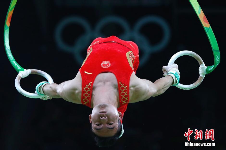 体操男子個人総合で中国メダルなし　日本の内村航平が2連覇