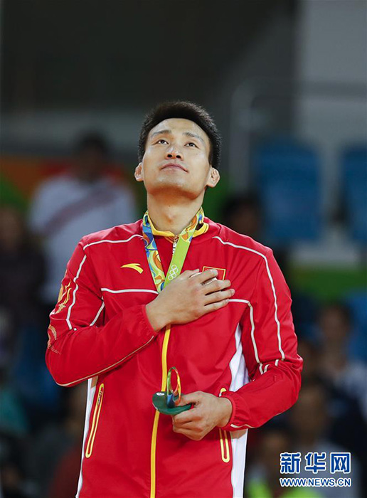 中国男子柔道、五輪史上初のメダル獲得