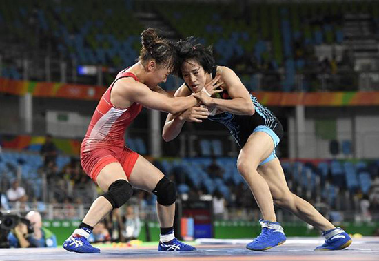 女子レスリングで孫亜楠が銅、日本の伊調馨は五輪初の4連覇