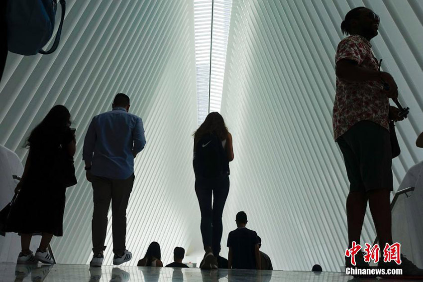 9.11跡地に新しくワンワールドトレードセンターがオープン　NY