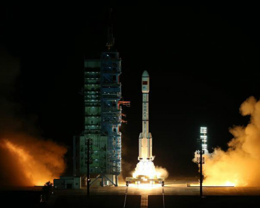 天宮2号は「天宮1号」をベースに開発された宇宙船で、中国で最も忙しい宇宙実験室になる見通しだ。計画中の実験は過去最多の14件に達し、微小重力基礎物理、宇宙材料科学、宇宙生命科学といった多分野に跨る。