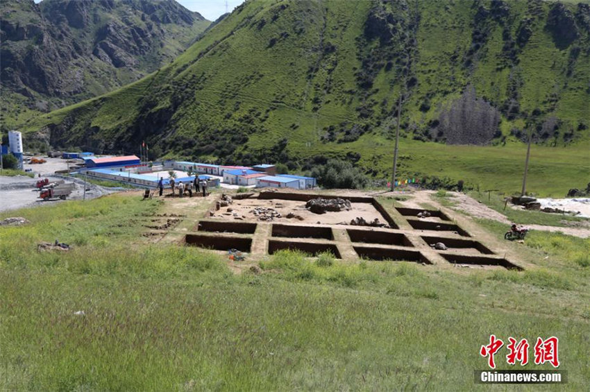 考古作業現場。写真提供：新疆文物考古研究所。