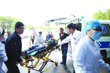 上海の高速道で多重事故　9人死亡43人ケガ