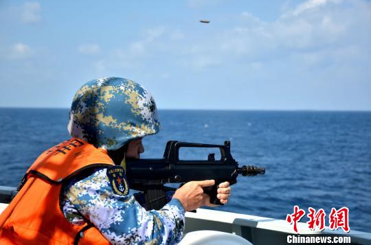中国海軍第25次護衛艦隊が対海賊射撃訓練を実施