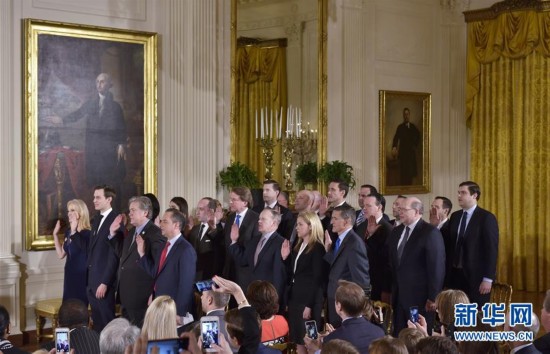 トランプ大統領、新しいホワイトハウス職員の宣誓式で挨拶