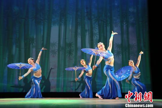 「中国優秀才芸学生交流団」が最後の巡回地・神戸で公演　