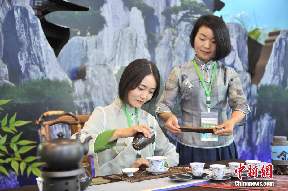 第1回中国国際茶葉博覧会が杭州で開催　世界各地の企業が出展