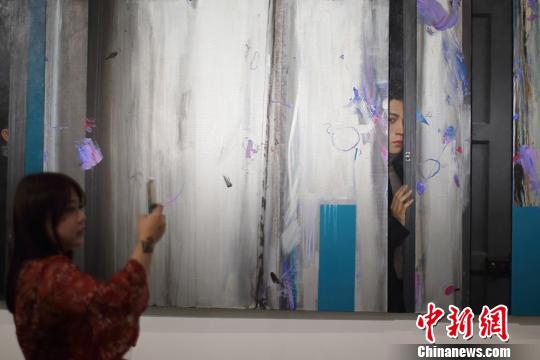 南京芸術学院で卒業制作展開催　キャンパスがアート文化広場に