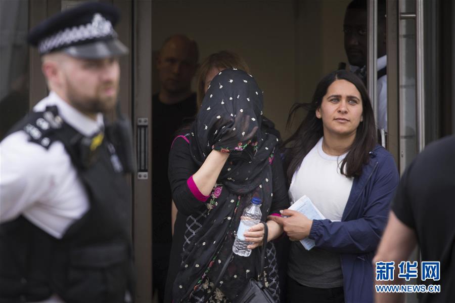 英国警察、ロンドン襲撃事件の容疑者12人を逮捕