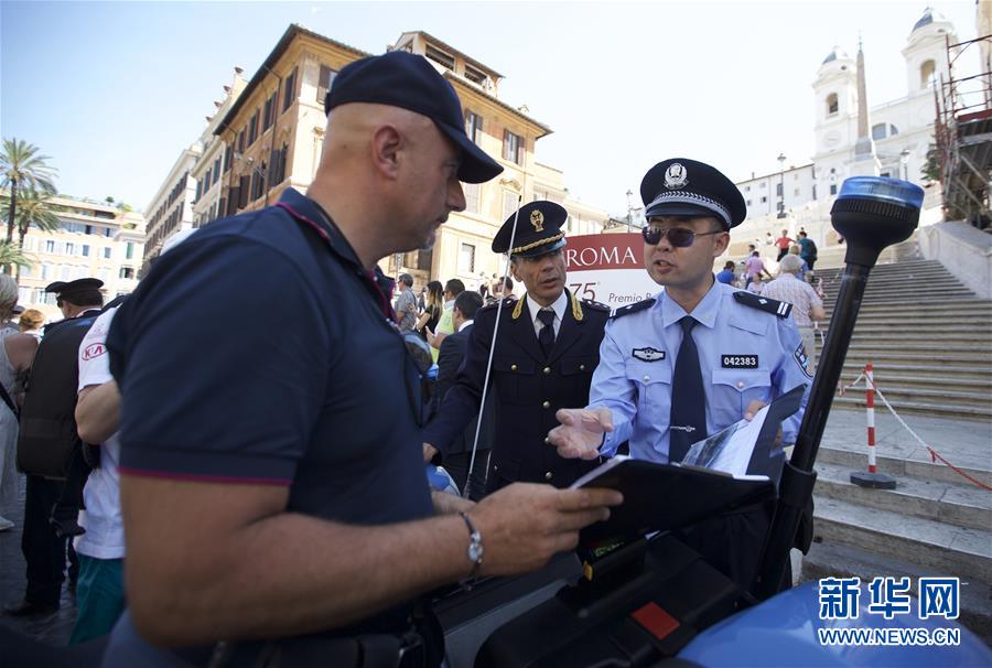 中国・イタリア連合警察、イタリアでのパトロール開始