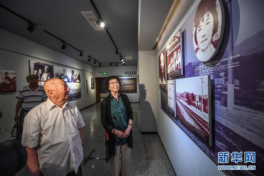 瀋陽の日本戦犯審判法廷旧跡陳列館で、関係者が当時の歴史を語るイベント