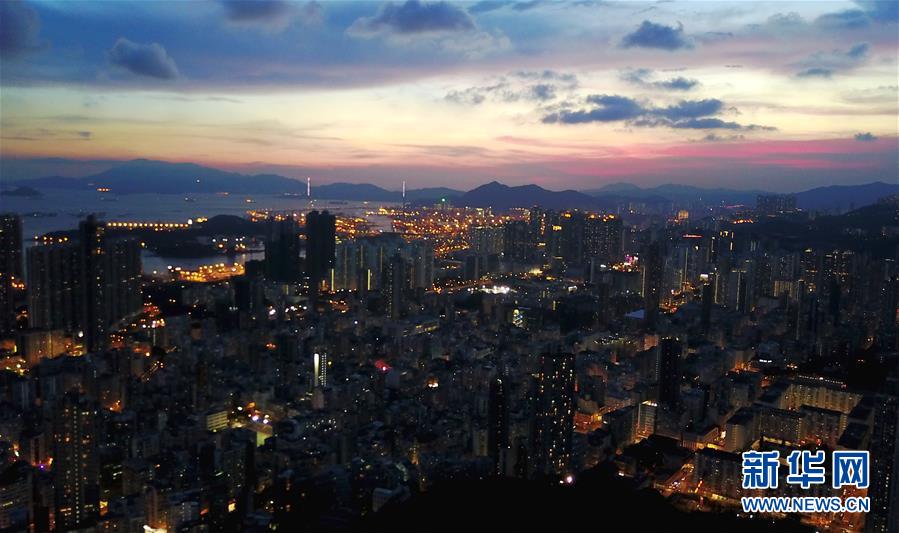 上空から撮影した「東方の真珠」　香港地区