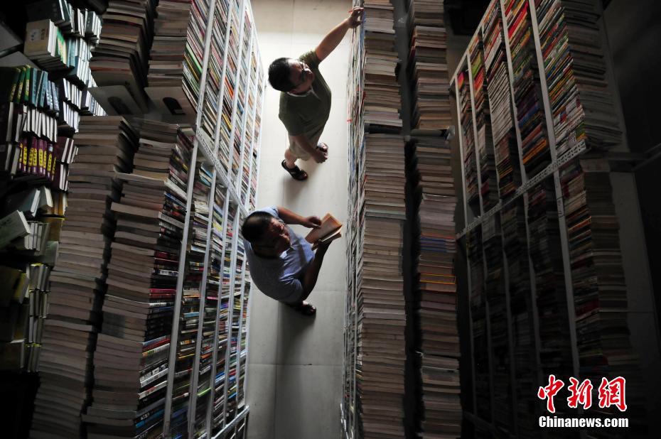 江西省一の本のコレクター、19年間で20万冊以上