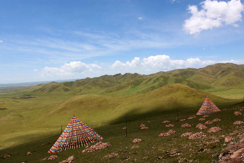 ゴミもなく清潔で美しい雪原地帯　甘粛省の「リトルチベット」