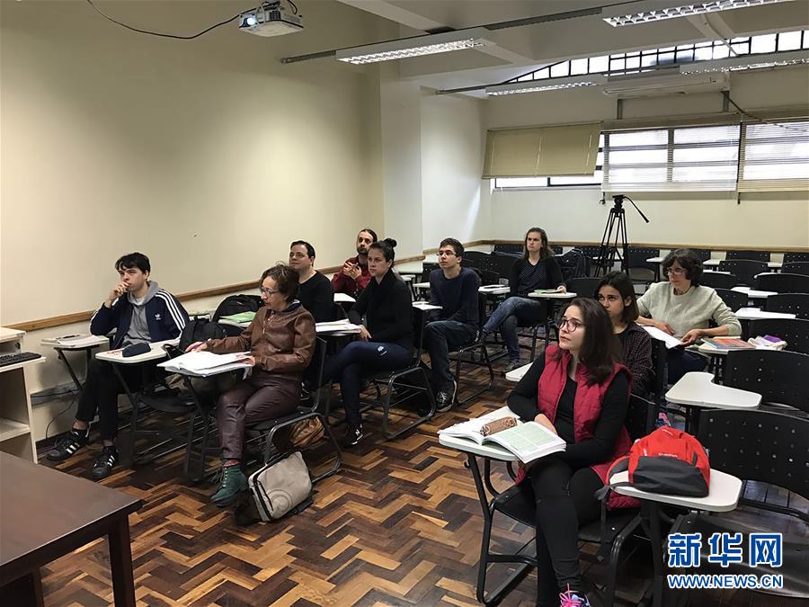 孔子学院がブラジル南部の中国語ブームを牽引