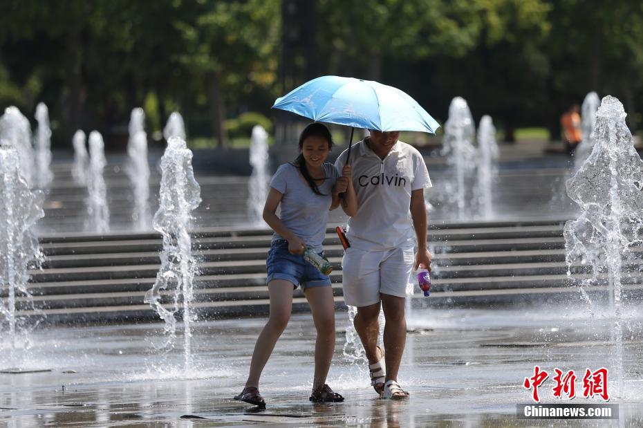 史上初の酷暑　西安市で連日最高気温40度上回る