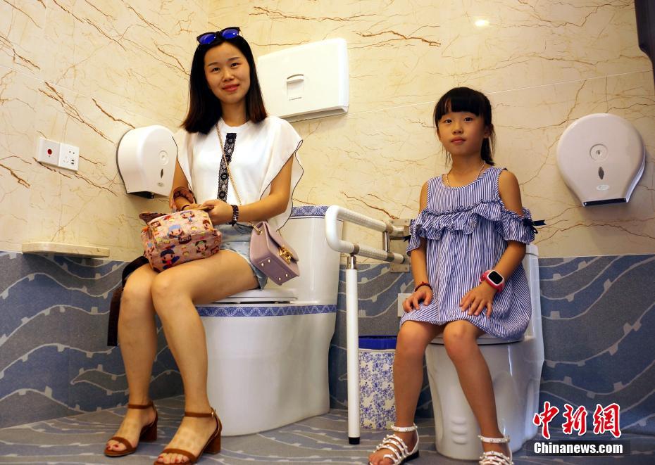 中国初の陶磁器文化をテーマとした「多目的トイレ」が使用開始に