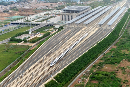 宝蘭高速鉄道が全線開通