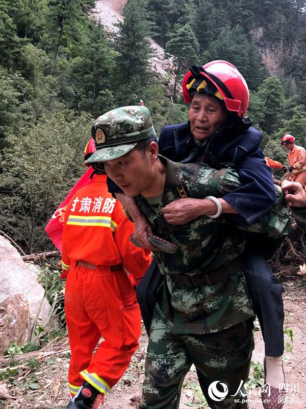 九寨溝地震から一夜明ける　約6万人の避難完了　四川省