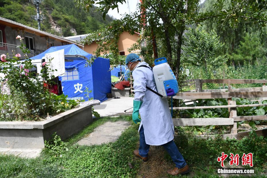 四川省九寨溝地震から3日目、着々と進む防疫対策