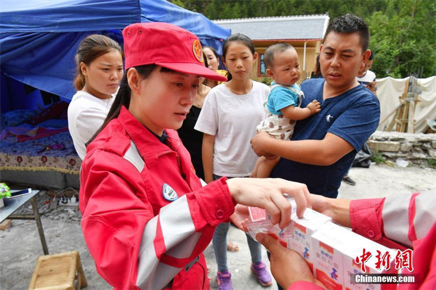 中国国際救援隊、九寨溝地震被災地の実地調査開始