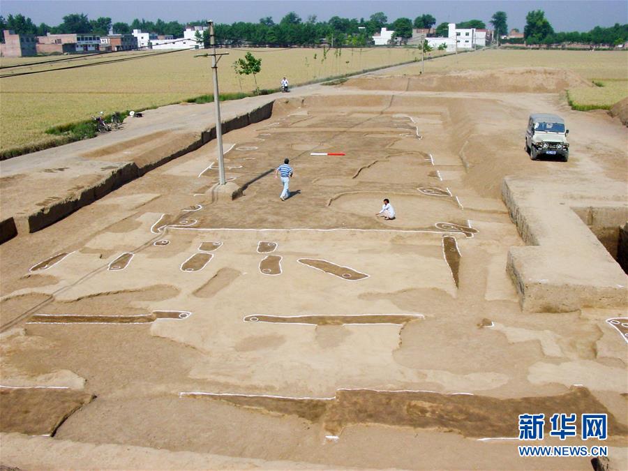 「最古の中国」遺跡を訪れて