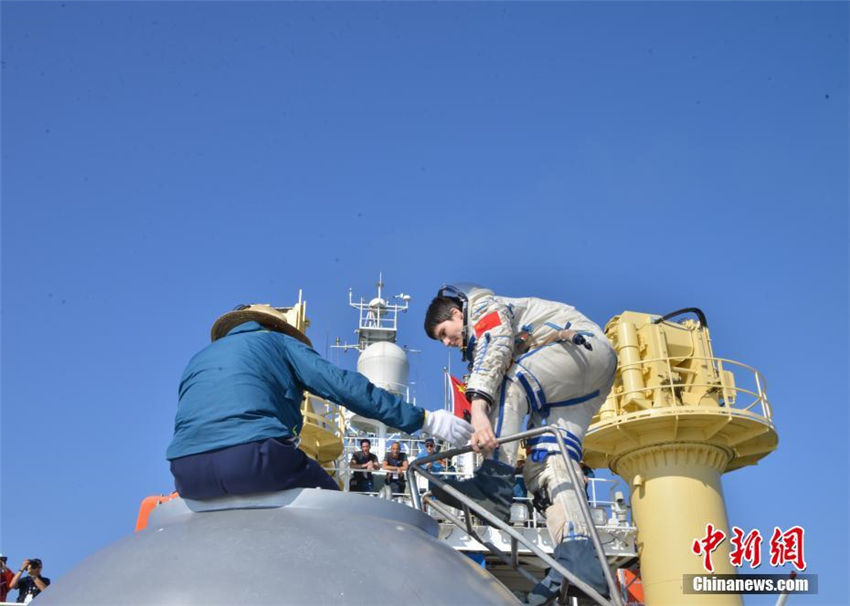 中国と欧州の宇宙飛行士、海上救助訓練を実施